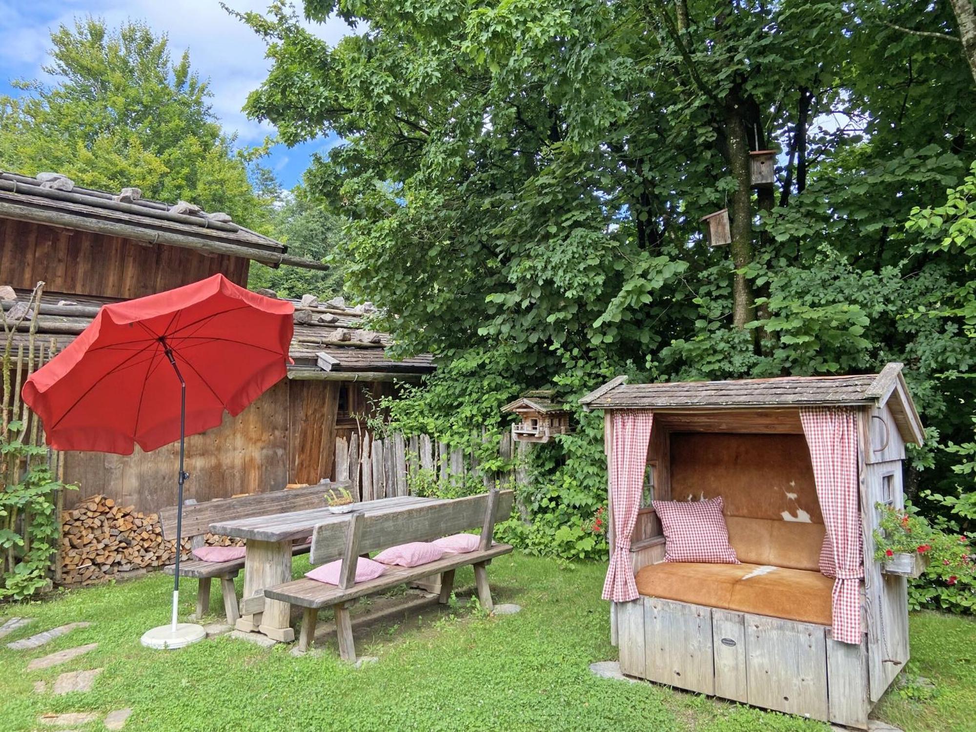 Eco Friendly Chalet Near The Lake In Asten Tittmoning Εξωτερικό φωτογραφία